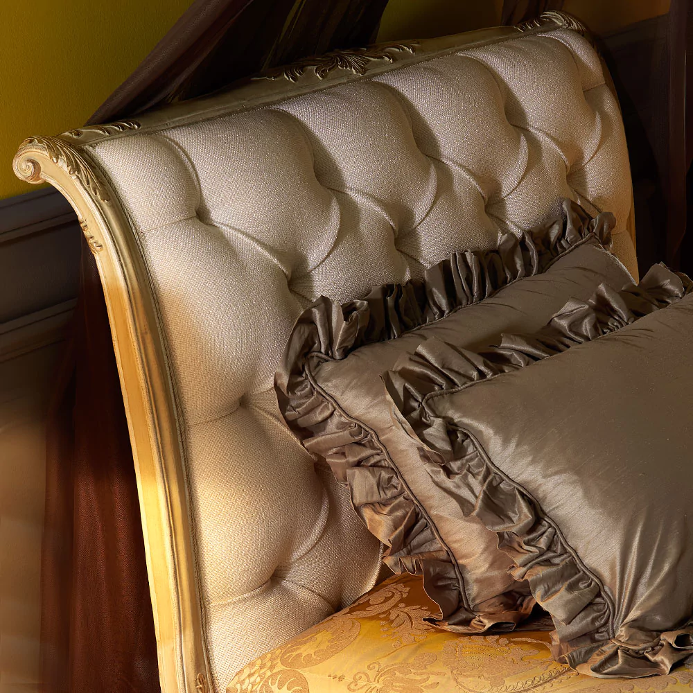 Curved-Ornate-Italian-Button-Upholstered-Single-Bed - Image 4
