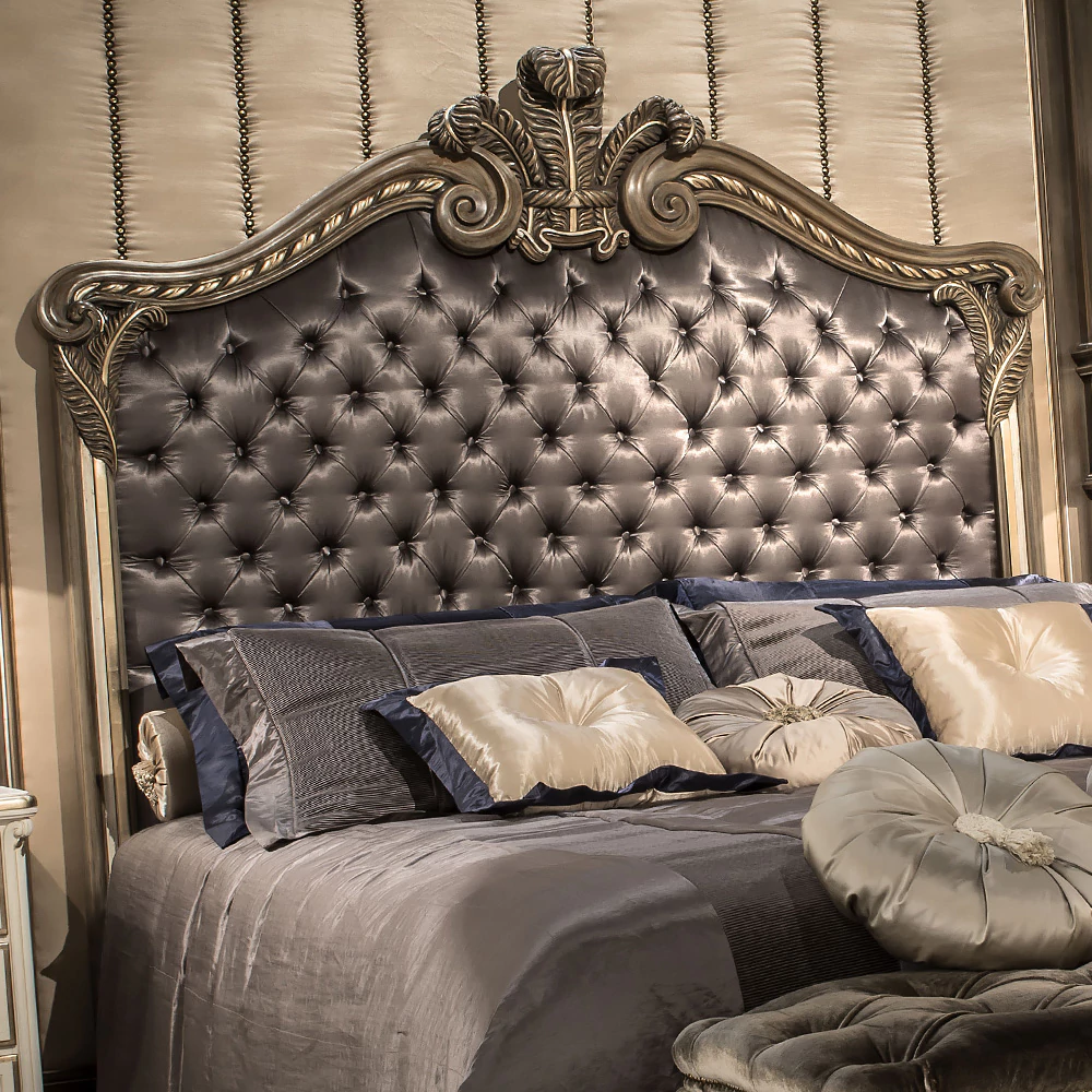 Italian-Designer-Ornate-Button-Upholstered-Bed-With-Tall-Headboard - Image 4