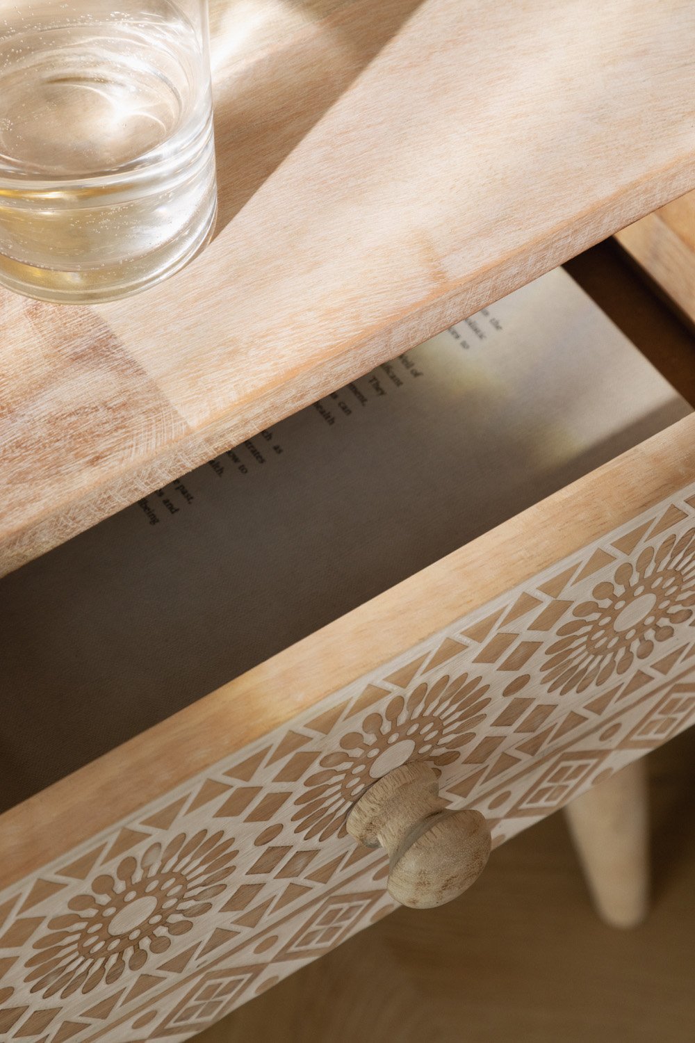 bedside-table-with-storage-in-mango-wood-ukurla - Image 2