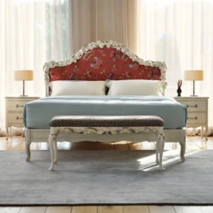 ornate-classic-style-upholstered-bed