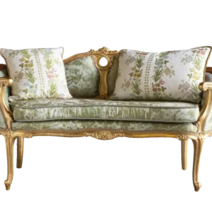 Luxury Victorian Style Couch