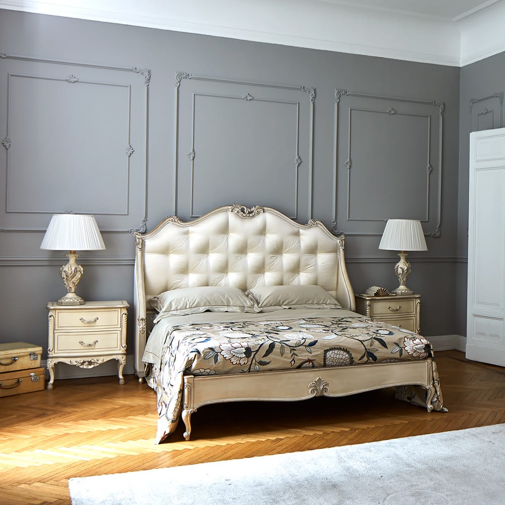 Queen Size Wings Bed with 2 Nightstands - Image 6
